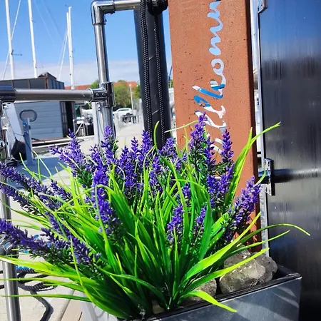 Båthotell Oeko Budget Hausboot Retreat Morgenrot *