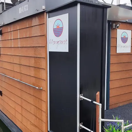 Oeko Budget Hausboot Retreat Morgenrot *