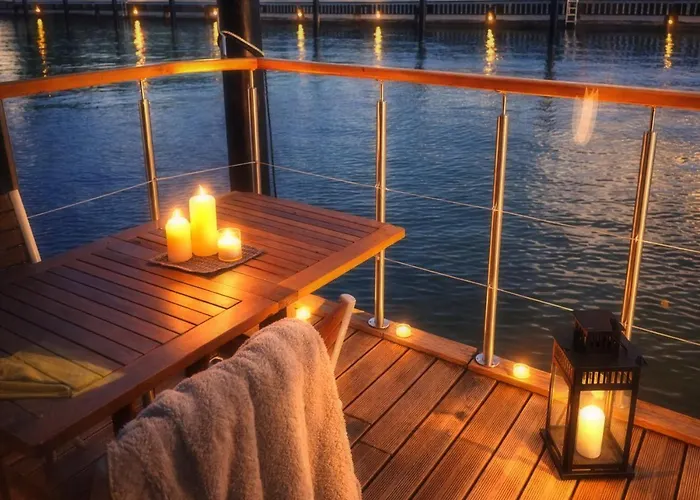 Bateau-hôtel Oeko Budget Hausboot Retreat Morgenrot